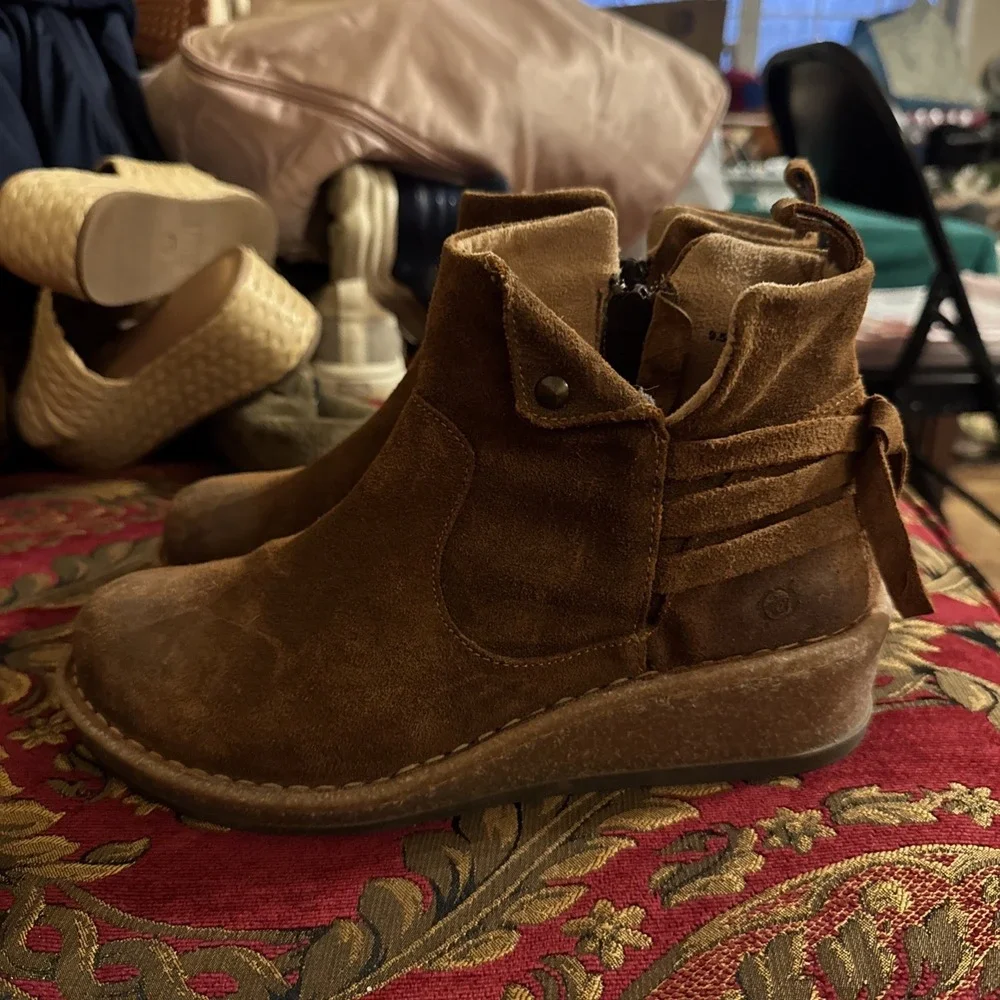 Born Women's 9.5 Vaughn Ankle Boot Distressed Leather Brown